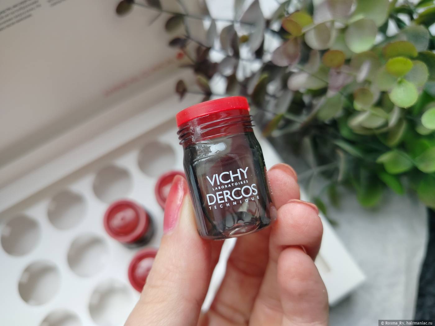 Фото: Vichy Dercos Aminexil Intencive, ампула