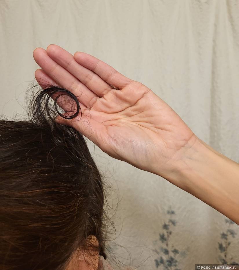 Фото: Новые волосы 8-10 см (сбрызнула водой для чёткости)