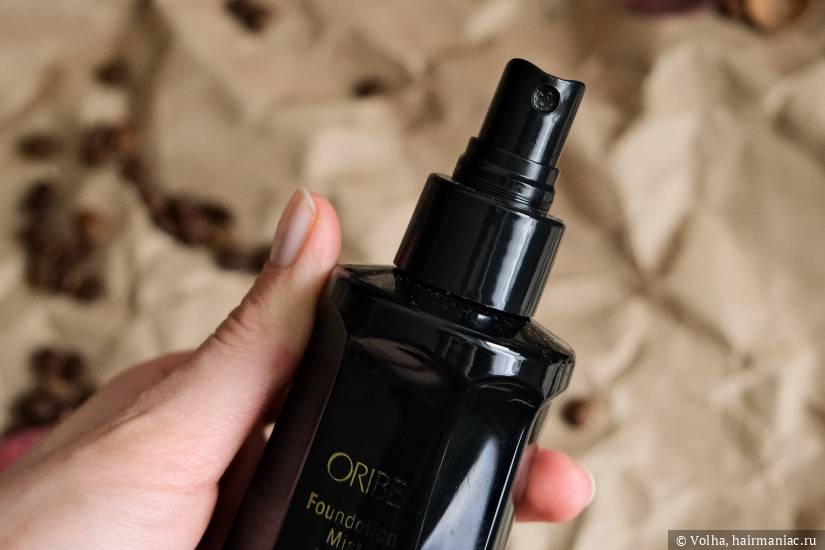 Oribe Signature Foundation Mist, дозатор  Фото: Oribe Signature Foundation Mist, дозатор