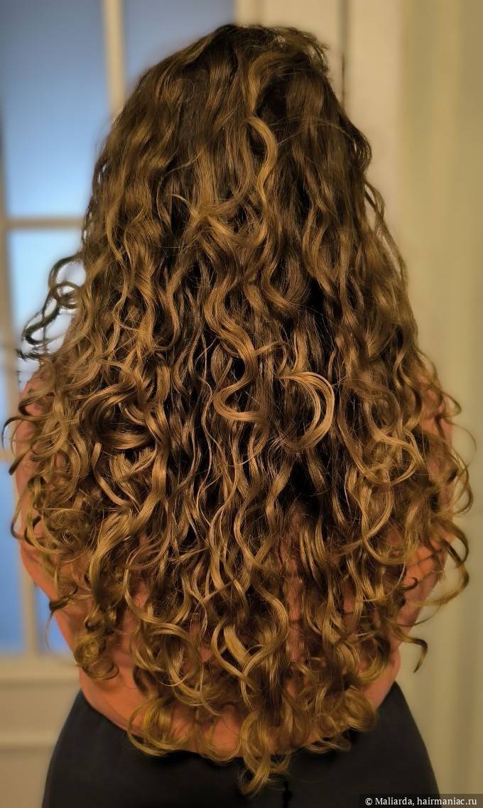 Фото: Шампунь Vieso Иланг-Иланг, маска Krassa Curl под шапку. В укладке гель Mon Platin и мусс Romantica.